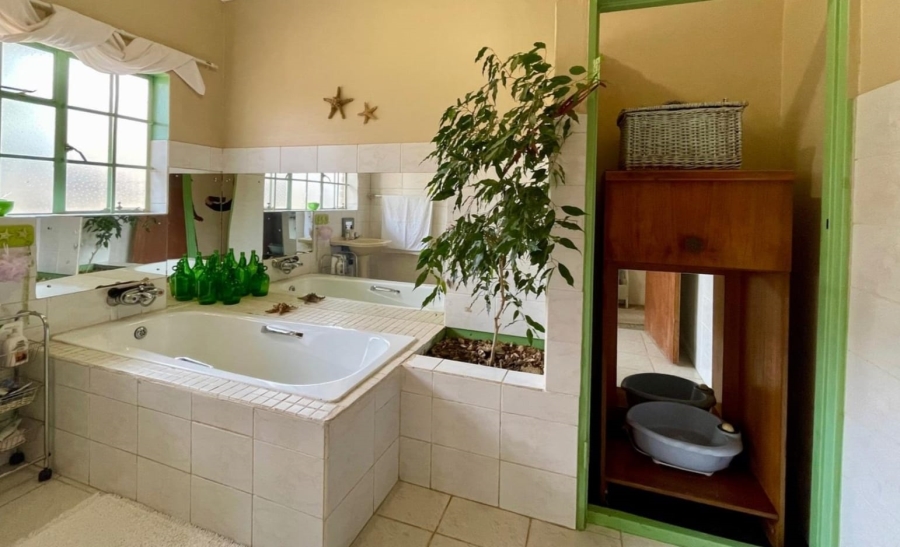 4 Bedroom Property for Sale in Deneysville Free State